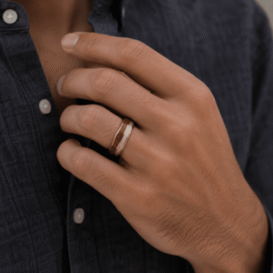 Anello in legno da uomo